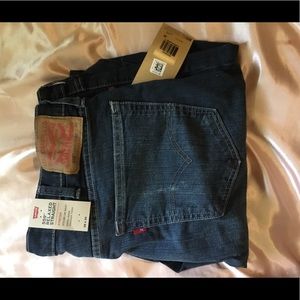 Levi’s relaxed straight leg men’s jeans